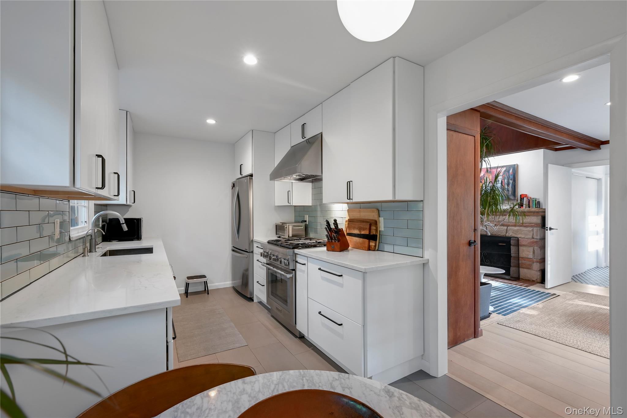 47 Mountainview Dr., Tomkins Cove, NY 10986