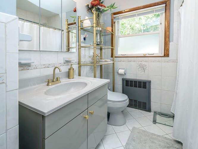 779 Summer Avenue, Uniondale, NY 11553