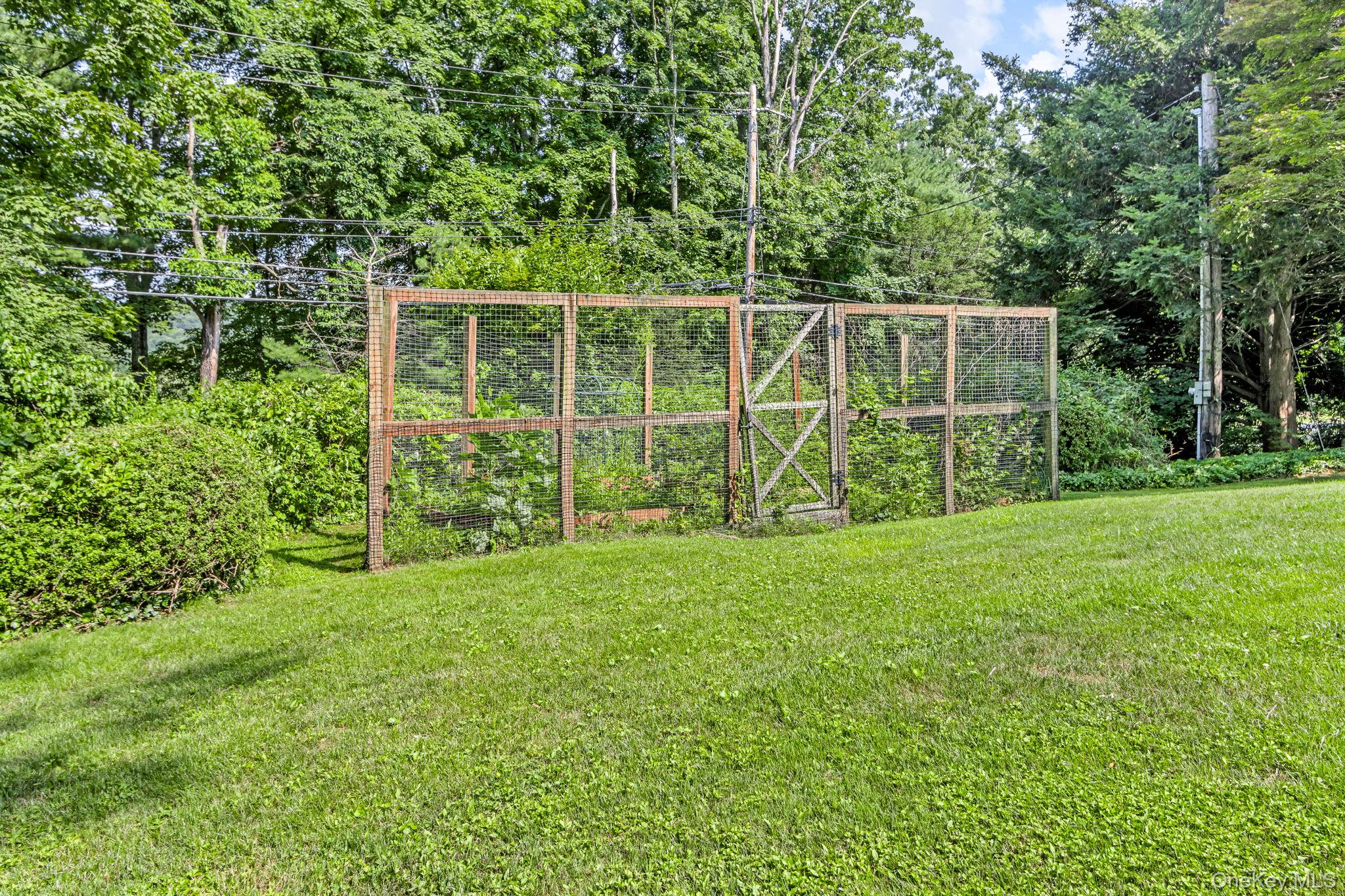 77 Haights Cross Road, Chappaqua, NY 10514