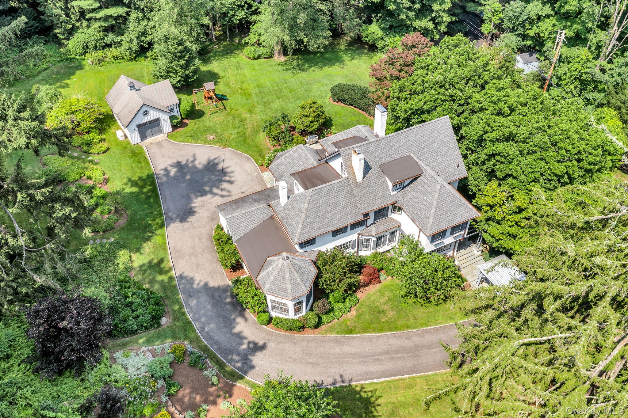 77 Haights Cross Road, Chappaqua, NY 10514