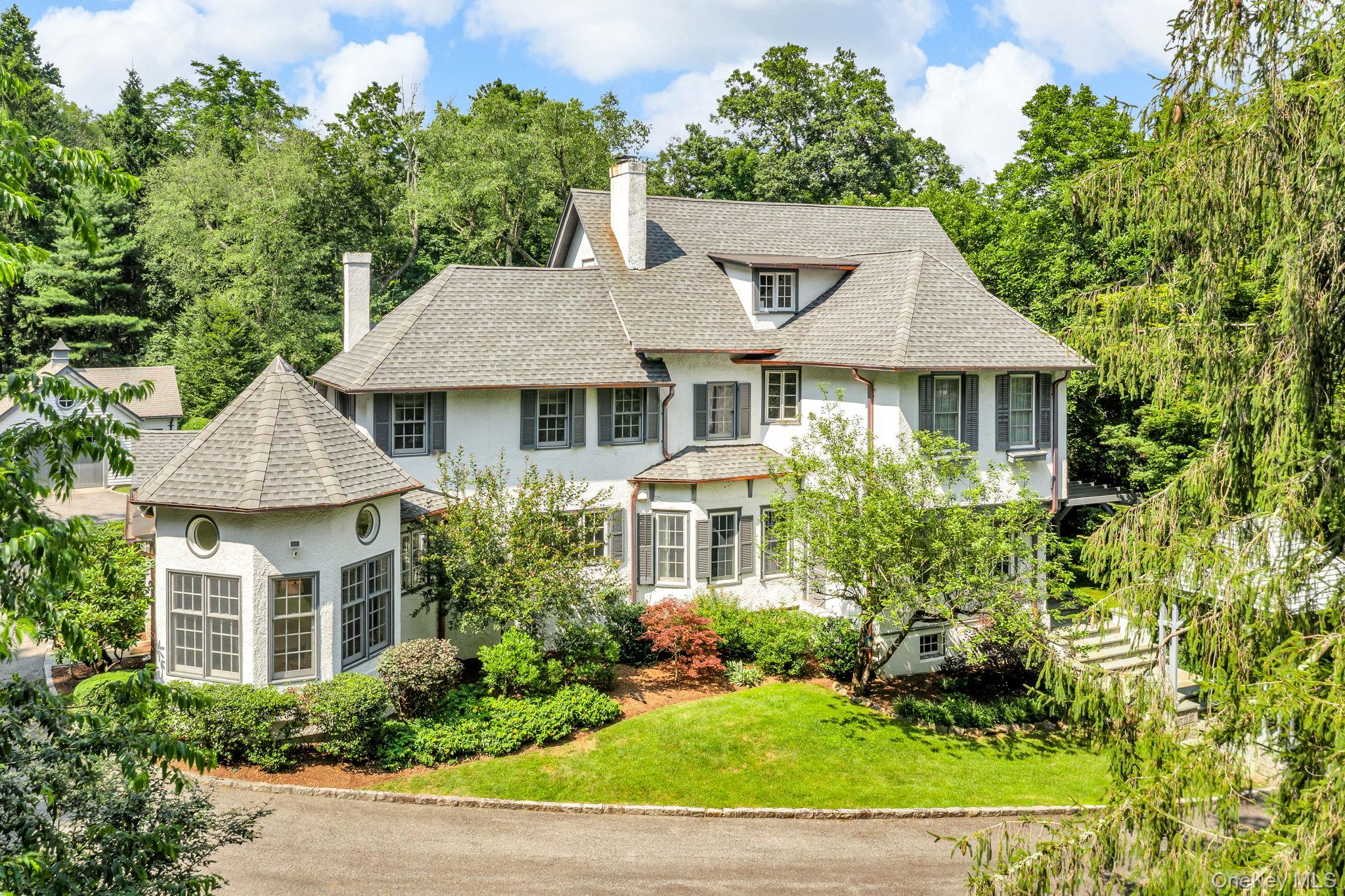 77 Haights Cross Road, Chappaqua, NY 10514