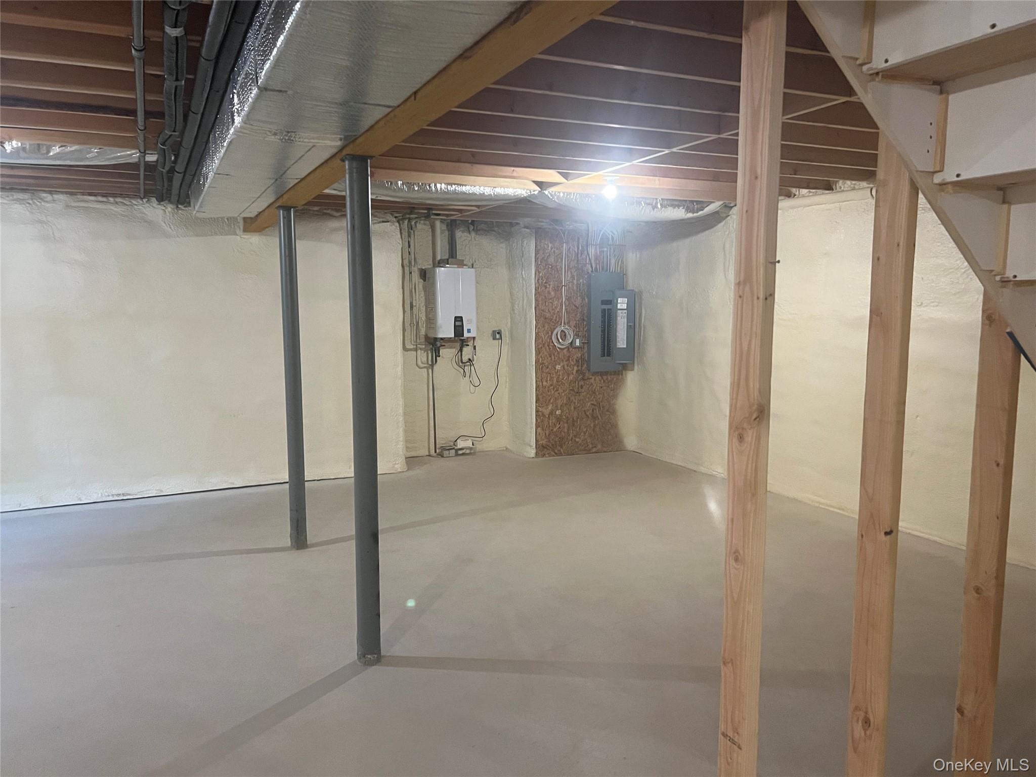 130 Center Street, Holbrook, NY 11741