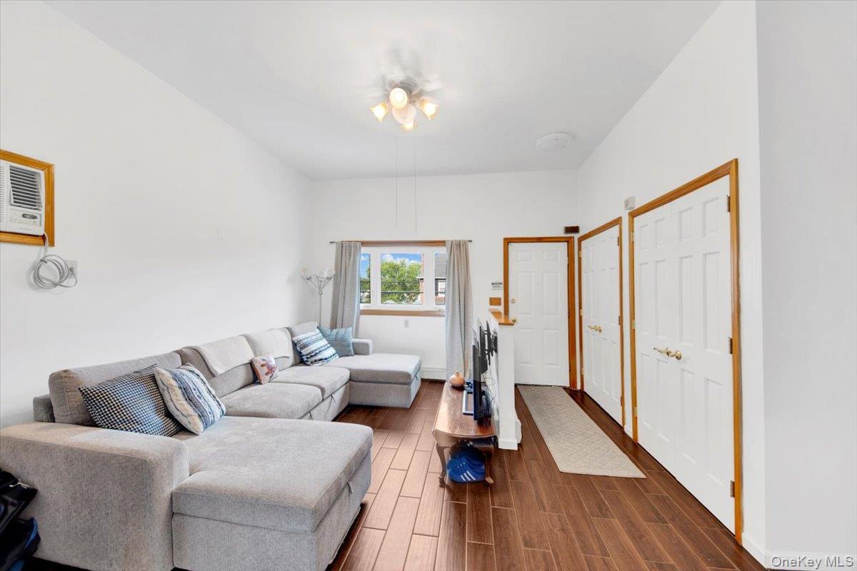 73 Sterling Avenue, Yonkers, NY 10704