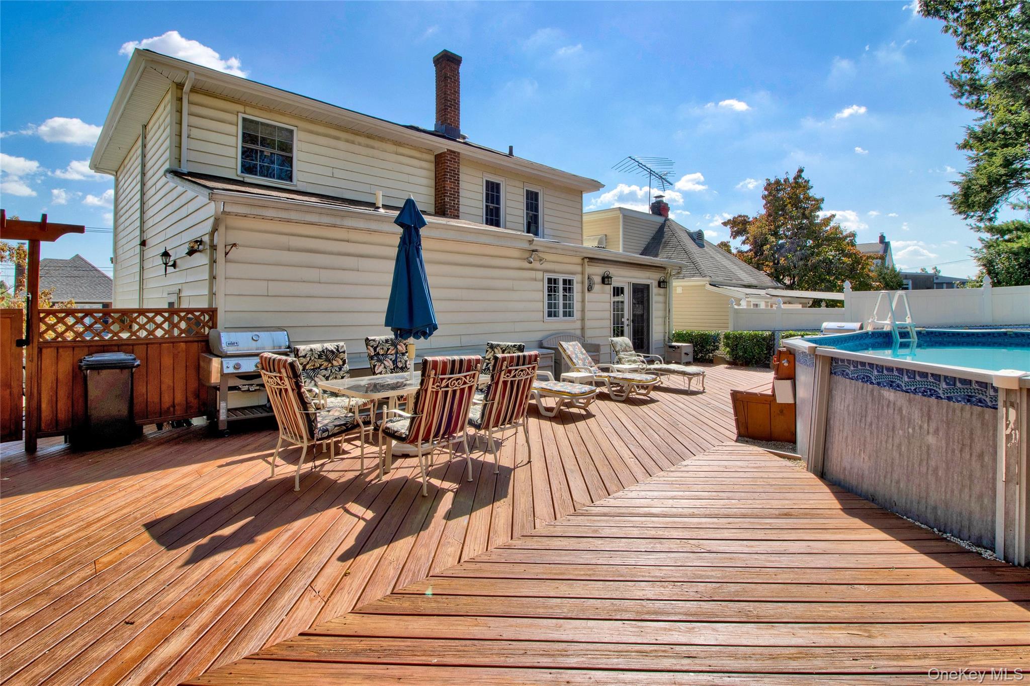 73 Sterling Avenue, Yonkers, NY 10704