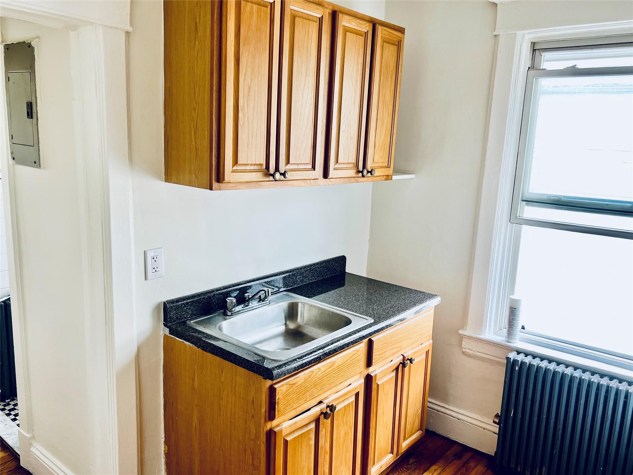 137 Lake Avenue, Yonkers, NY 10703