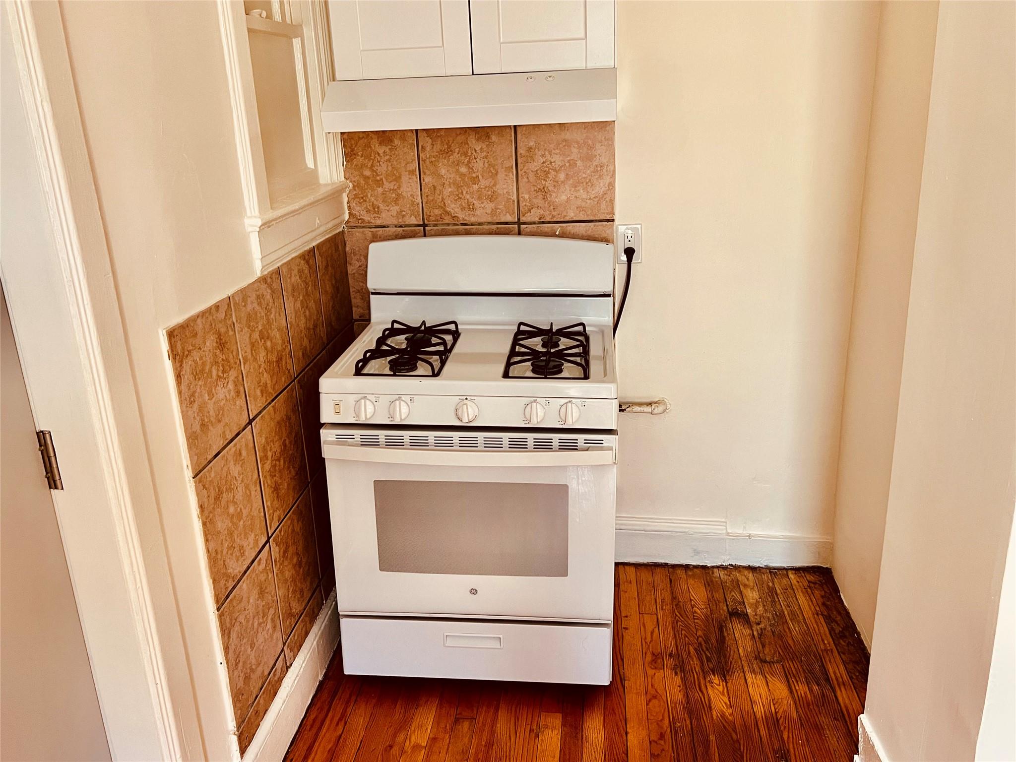 137 Lake Avenue, Yonkers, NY 10703