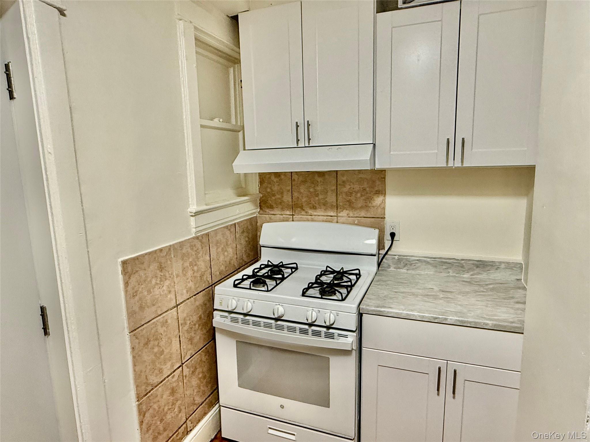 137 Lake Avenue, Yonkers, NY 10703