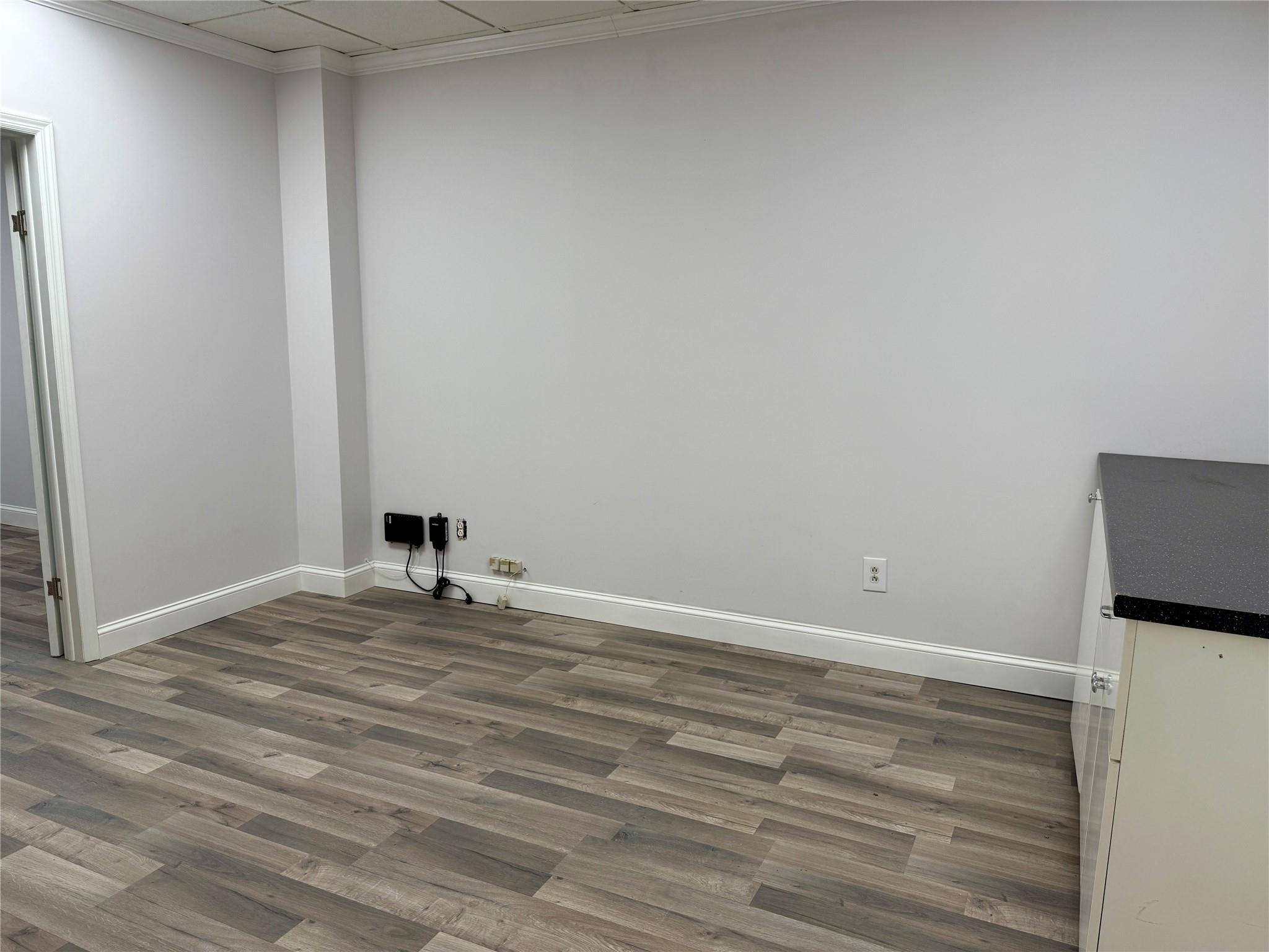 44 Atlantic Avenue # 2R, Lynbrook, NY 11563