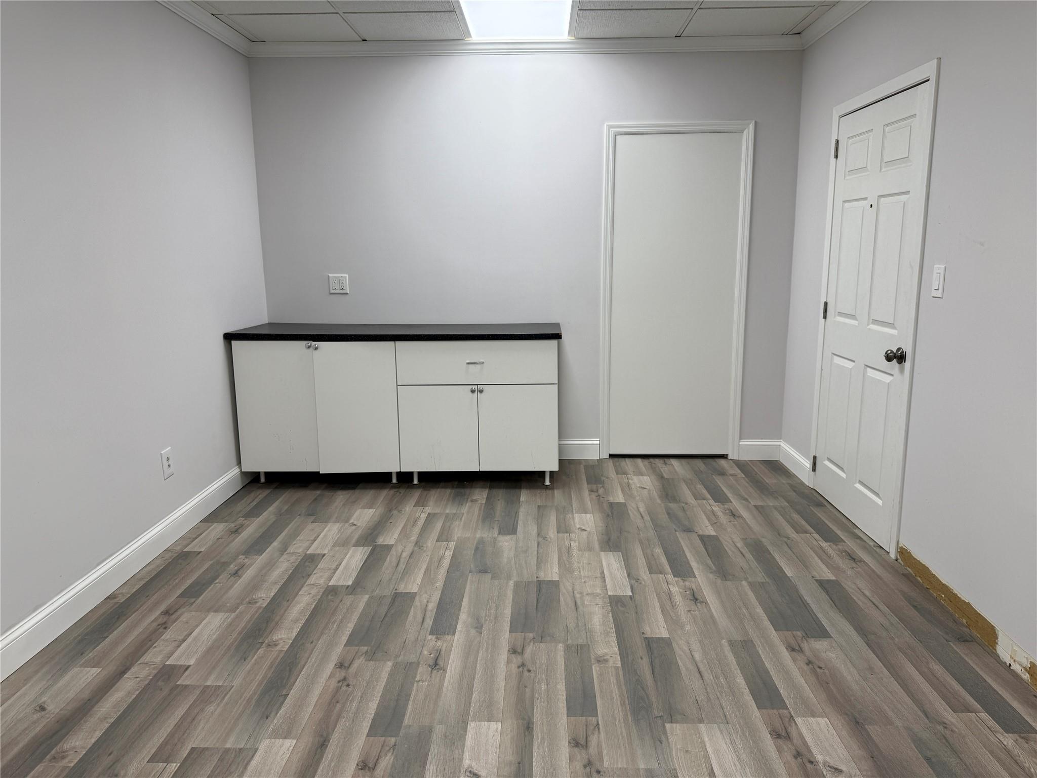 44 Atlantic Avenue # 2R, Lynbrook, NY 11563