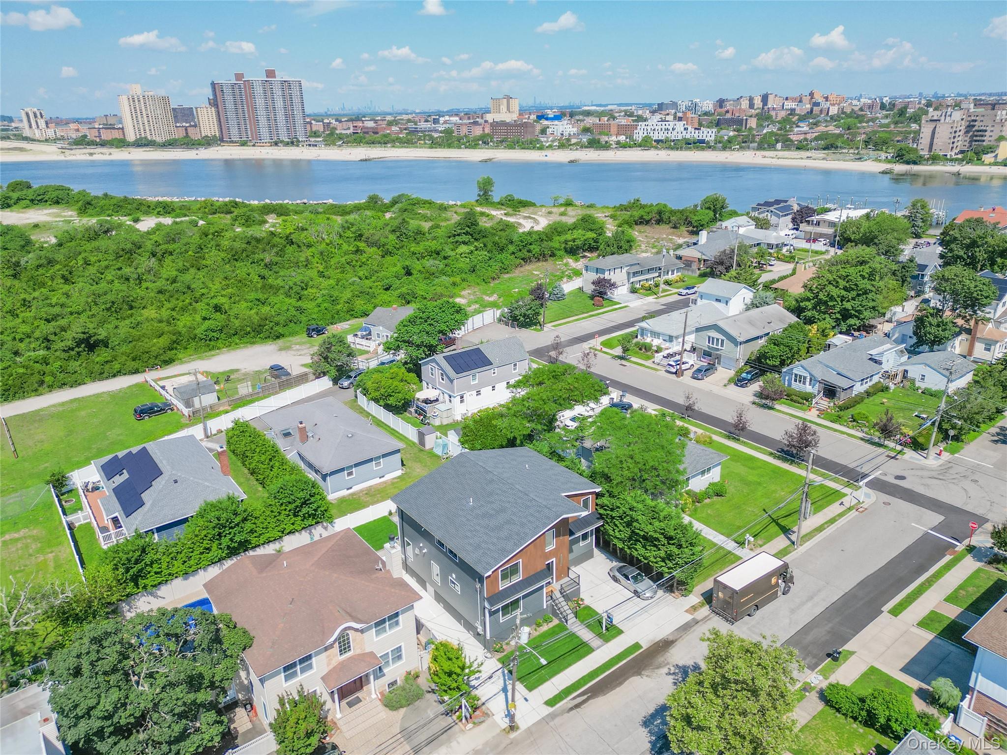 141 Flamingo Street, Atlantic Beach, NY 11509