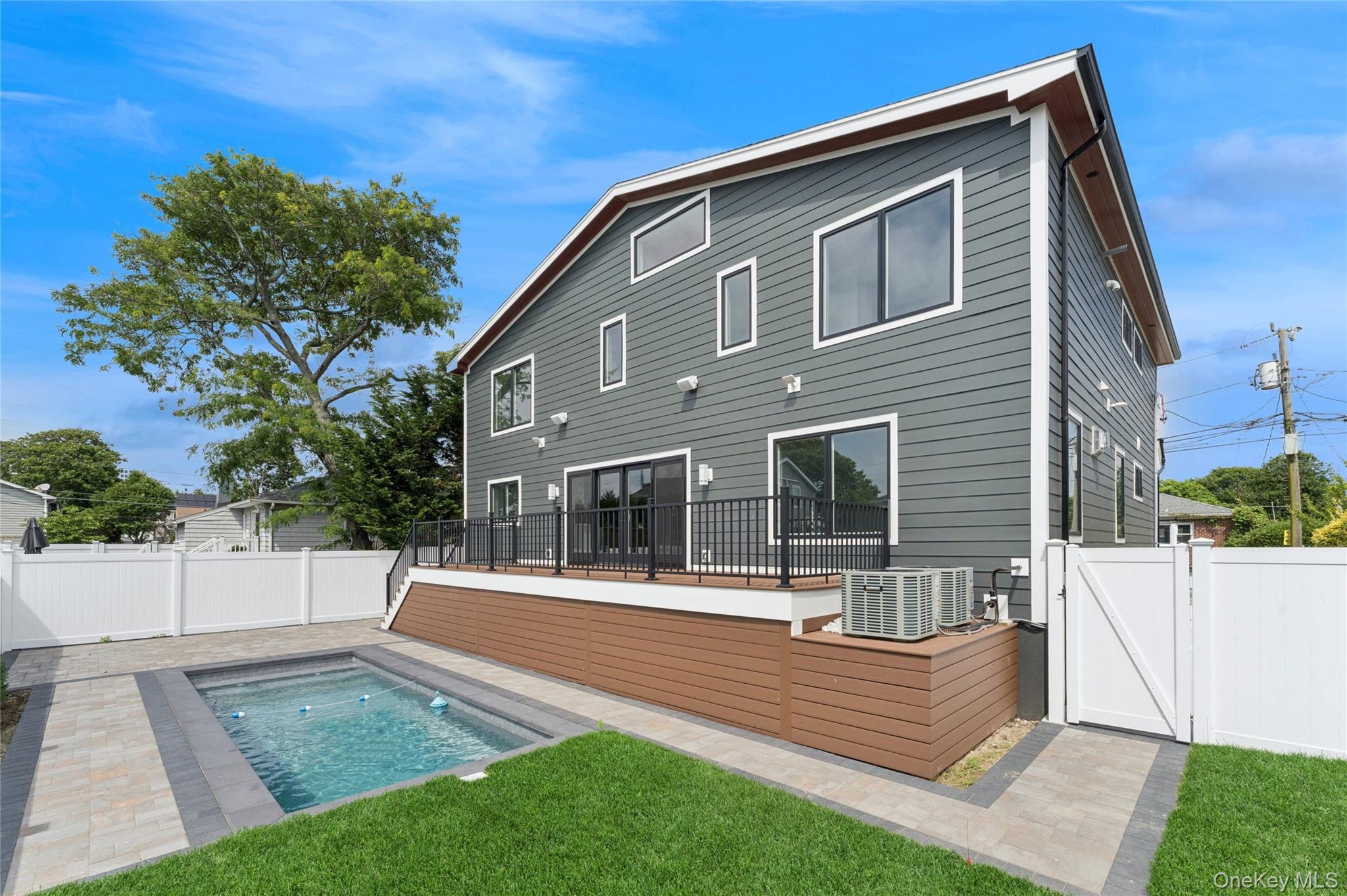 141 Flamingo Street, Atlantic Beach, NY 11509