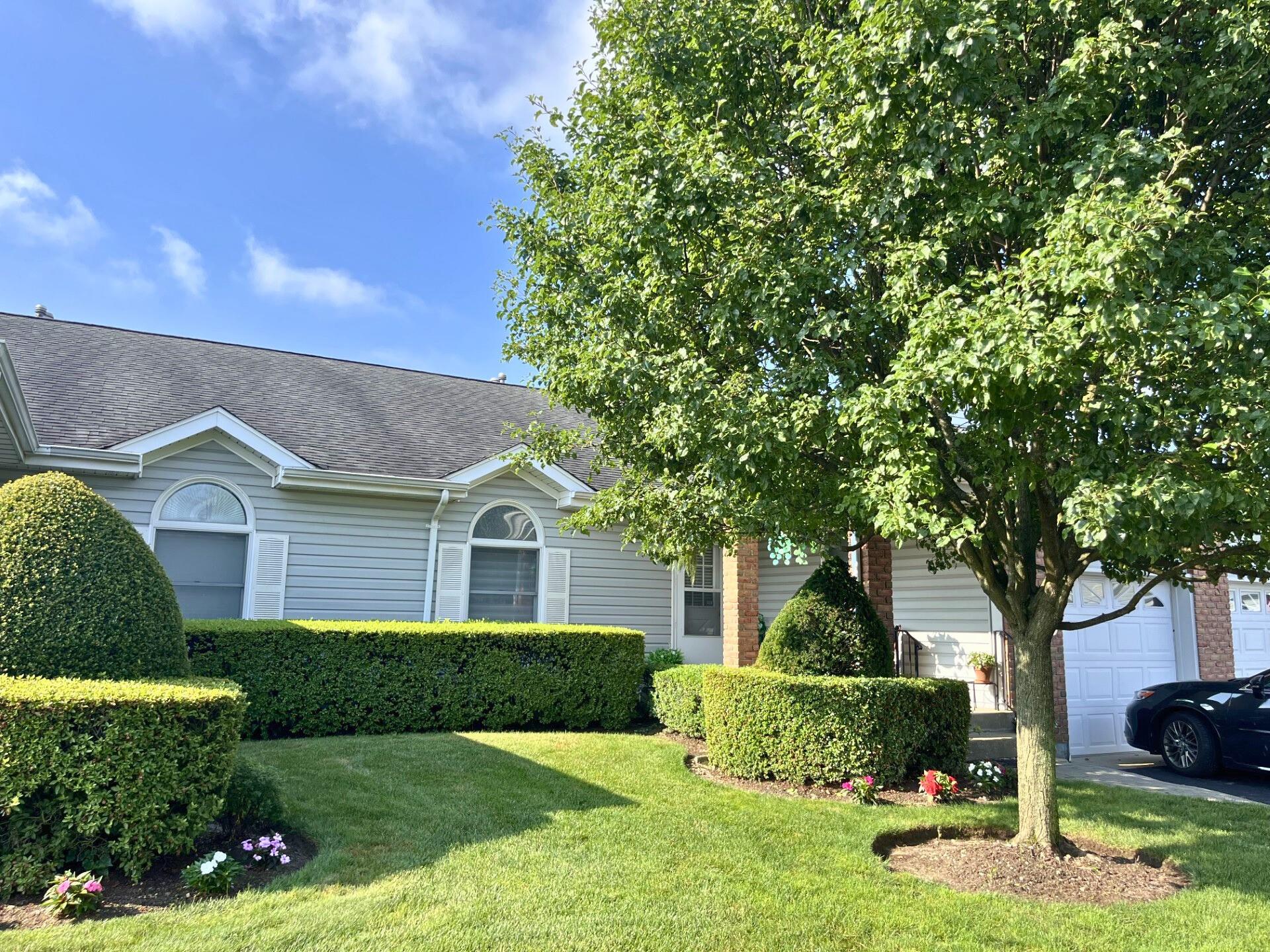 27 Primrose Lane, North Babylon, NY 11703