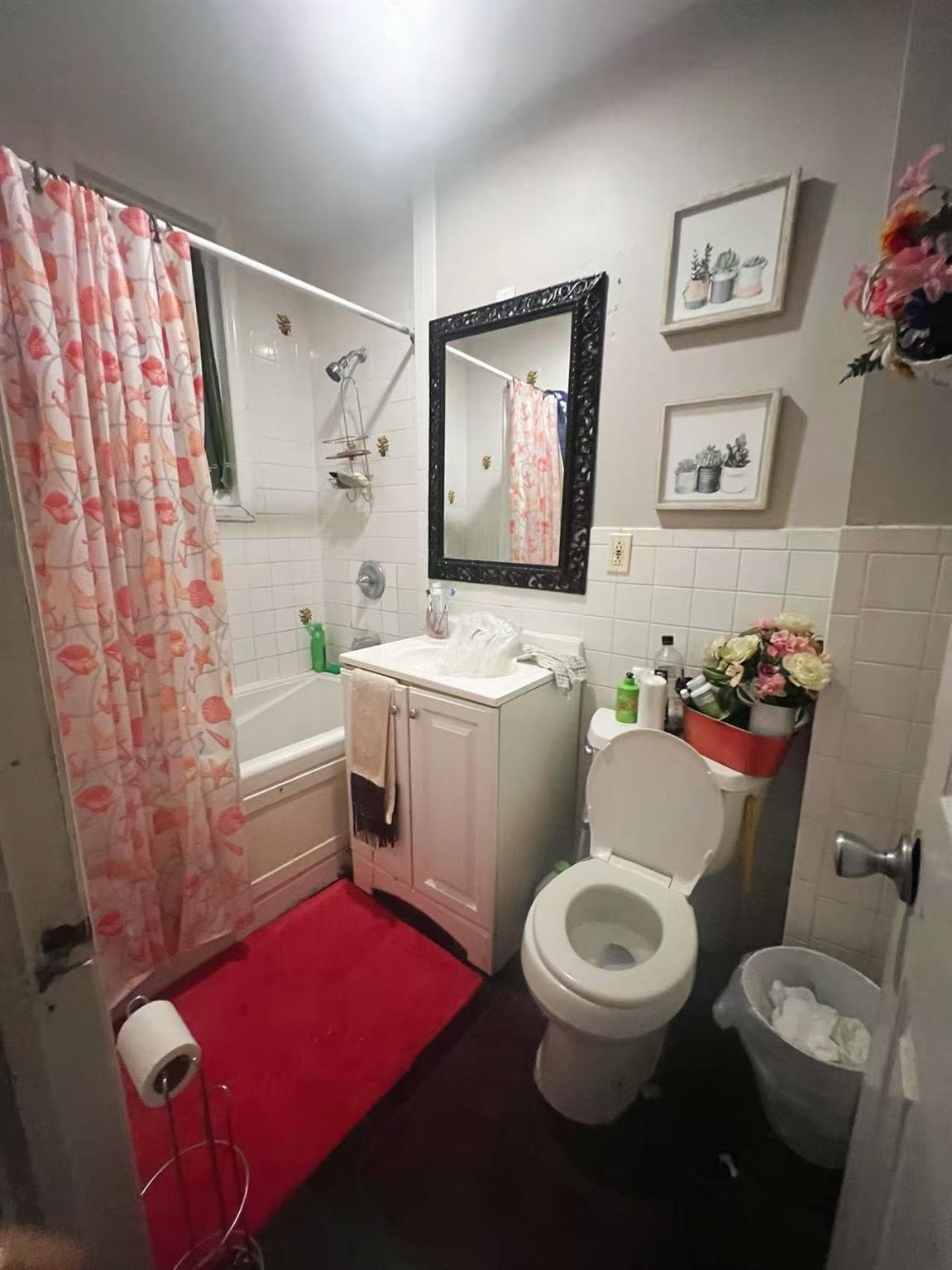 63 1/2 Glen Street, Glen Cove, NY 11542