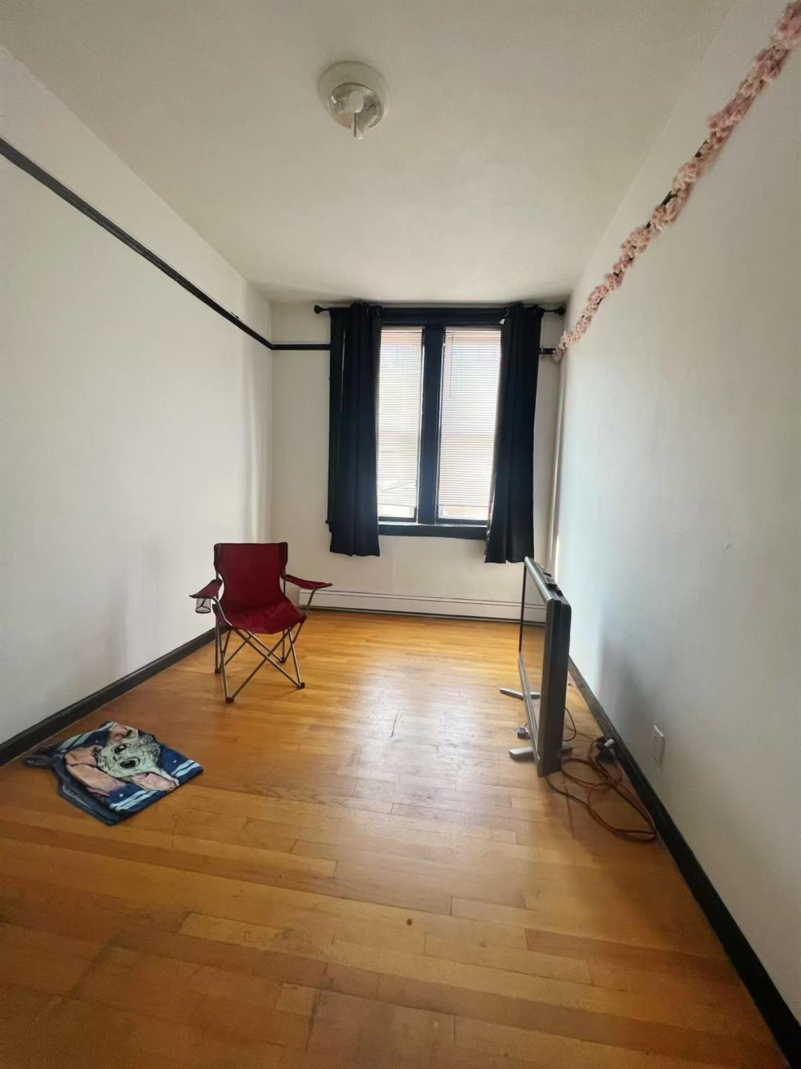 63 1/2 Glen Street, Glen Cove, NY 11542