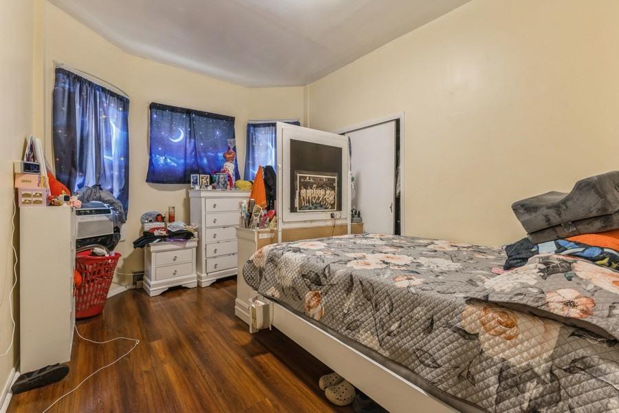 4808 92nd Street, Elmhurst, NY 11373