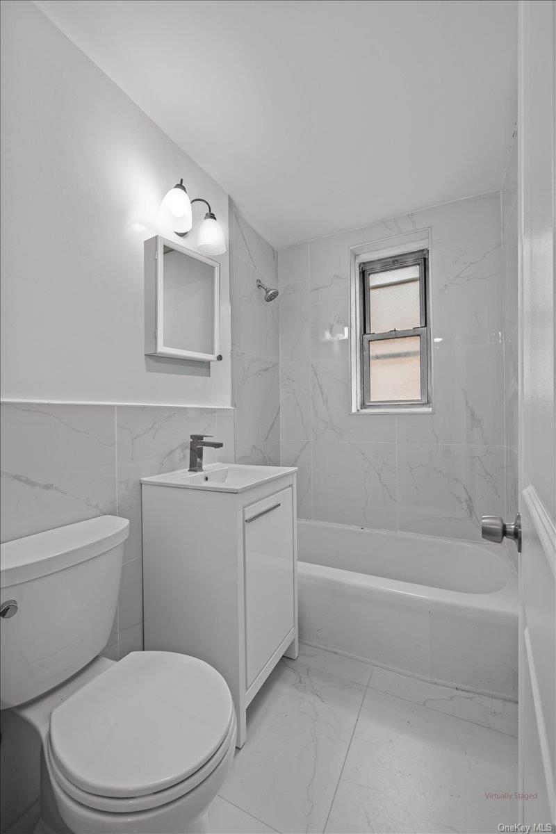 2107 Wallace Avenue # 4G, Bronx, NY 10462
