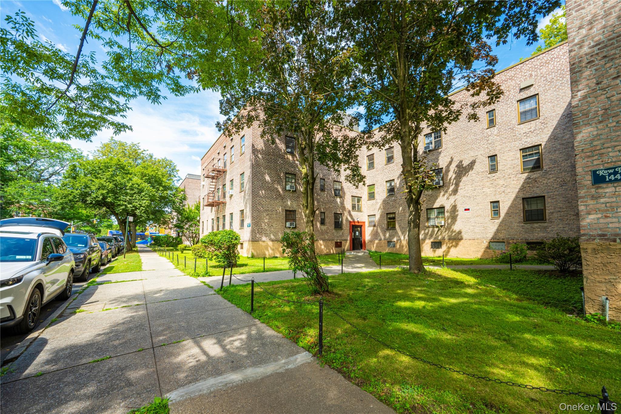 14415 78 Road # 2D, Kew Garden Hills, NY 11367