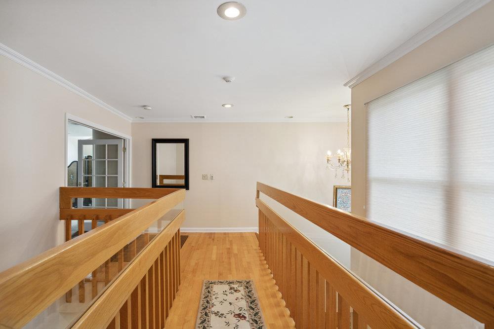 26 Hunt Court, Jericho, NY 11753