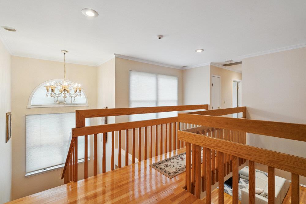 26 Hunt Court, Jericho, NY 11753