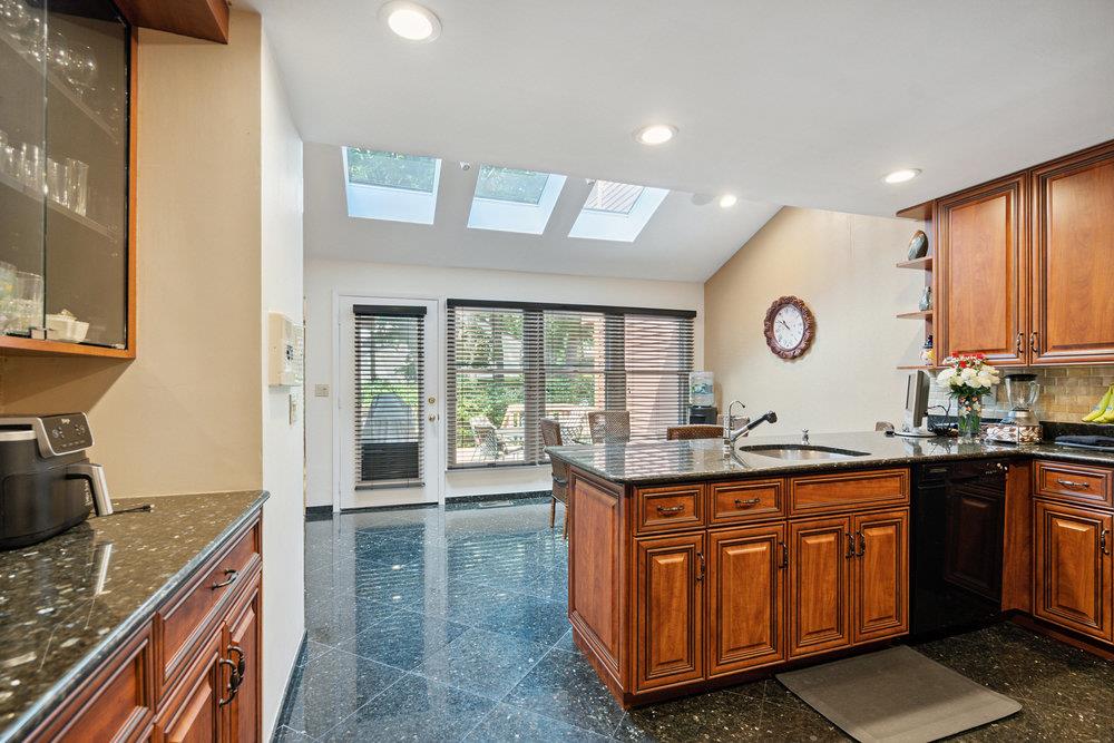 26 Hunt Court, Jericho, NY 11753