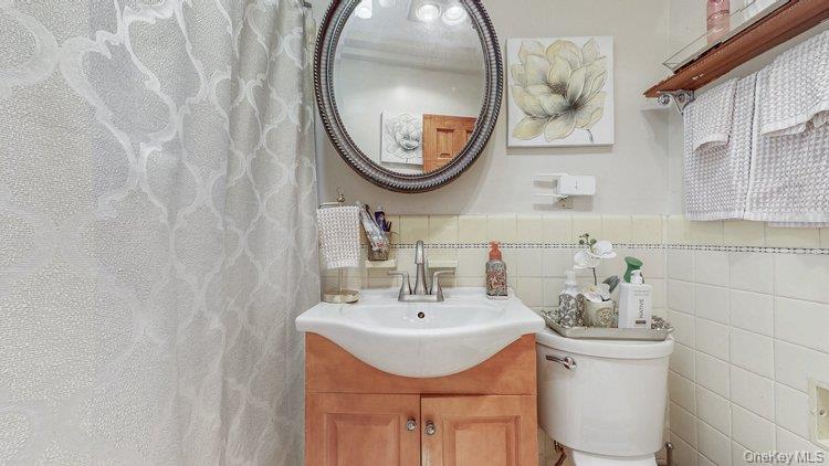 46-03 195th Street, Flushing, NY 11358