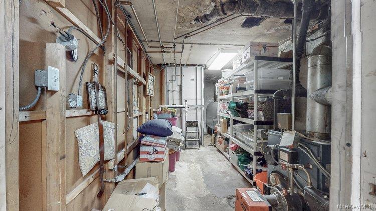 46-03 195th Street, Flushing, NY 11358