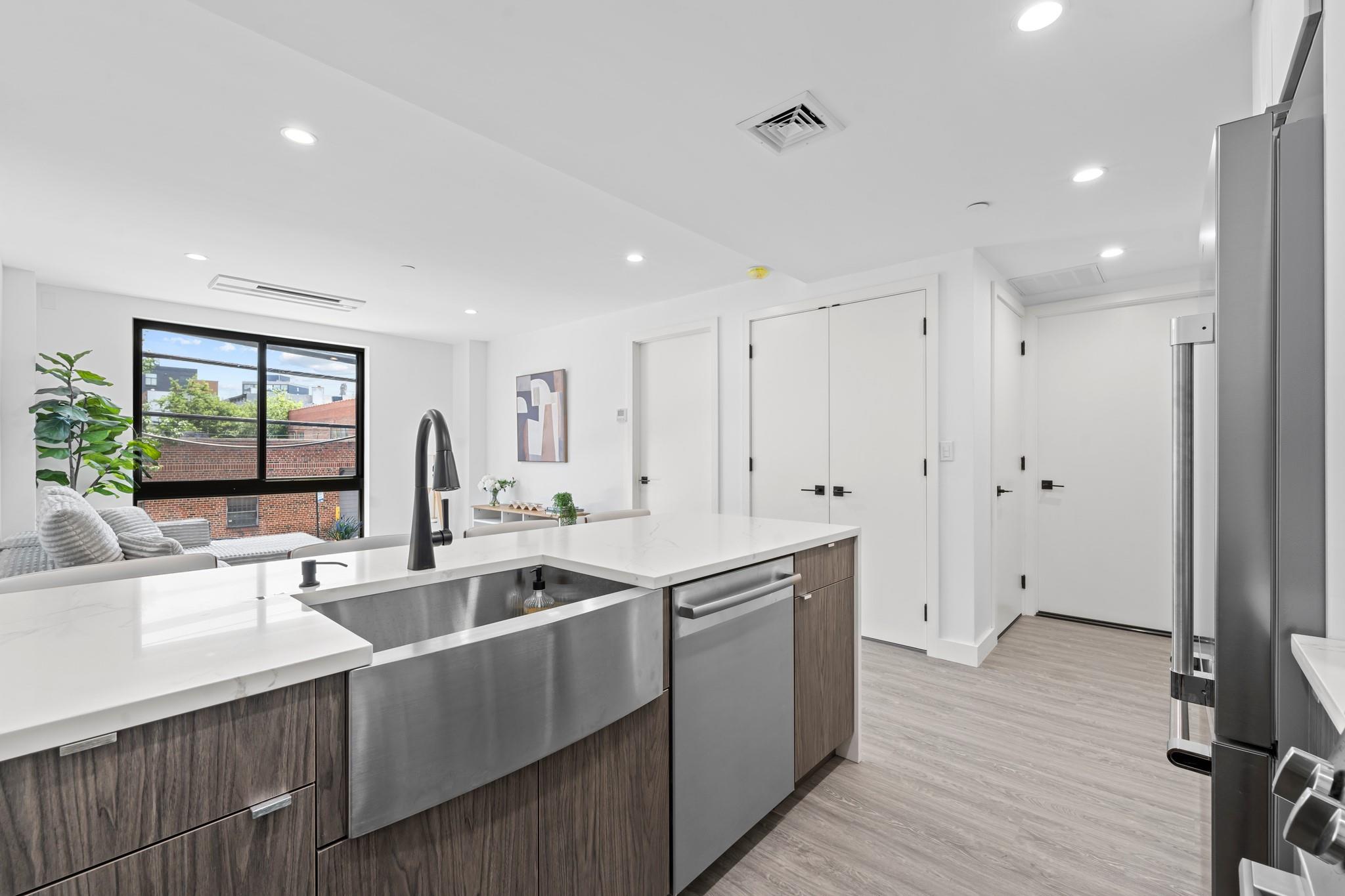 46-40 Vernon Boulevard # 2A, Long Island City, NY 11101