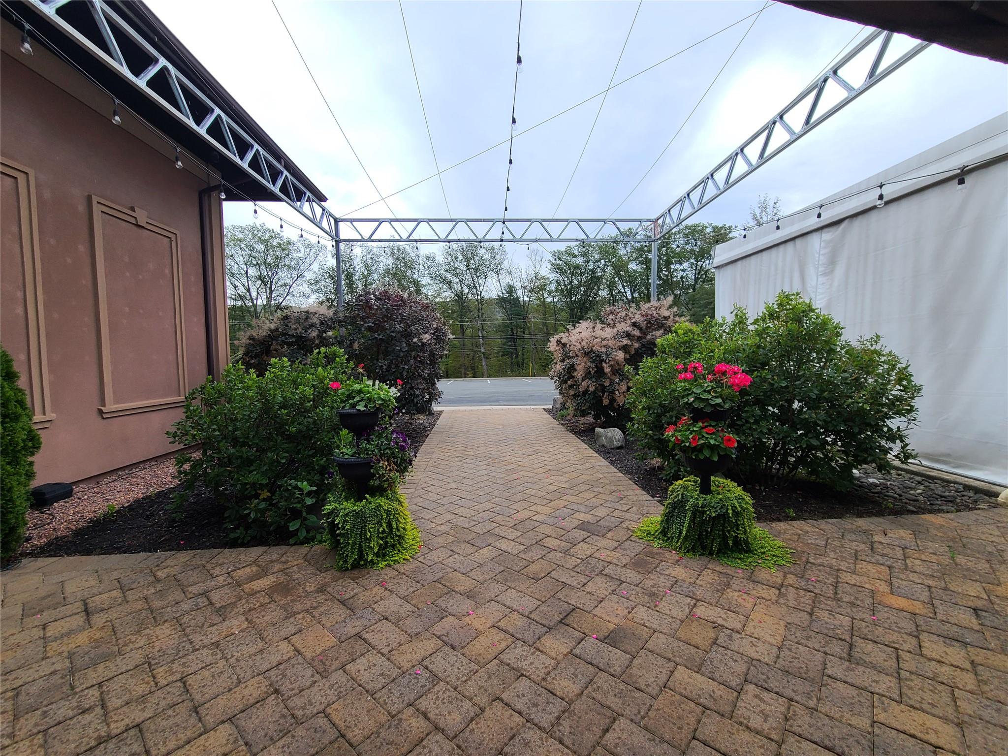 7410 US RT-209, Napanoch, NY 12458