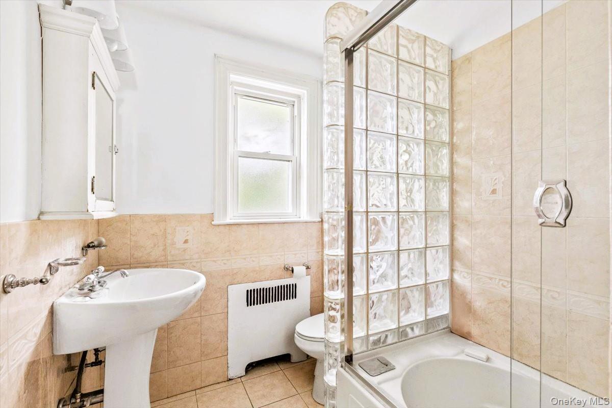 6112 Fieldston Road, Bronx, NY 10471