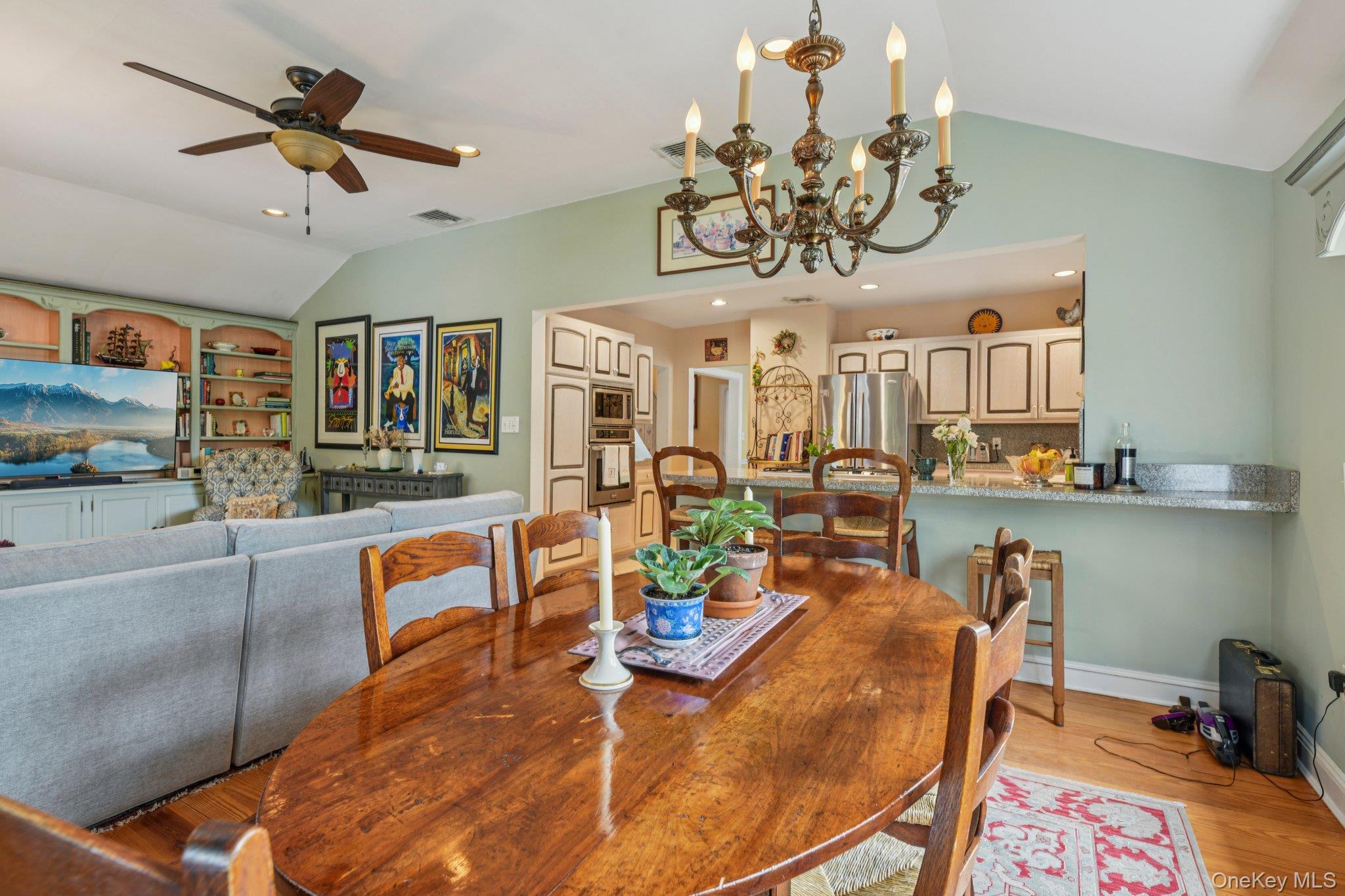 402 N Village Avenue, Rockville Centre, NY 11570