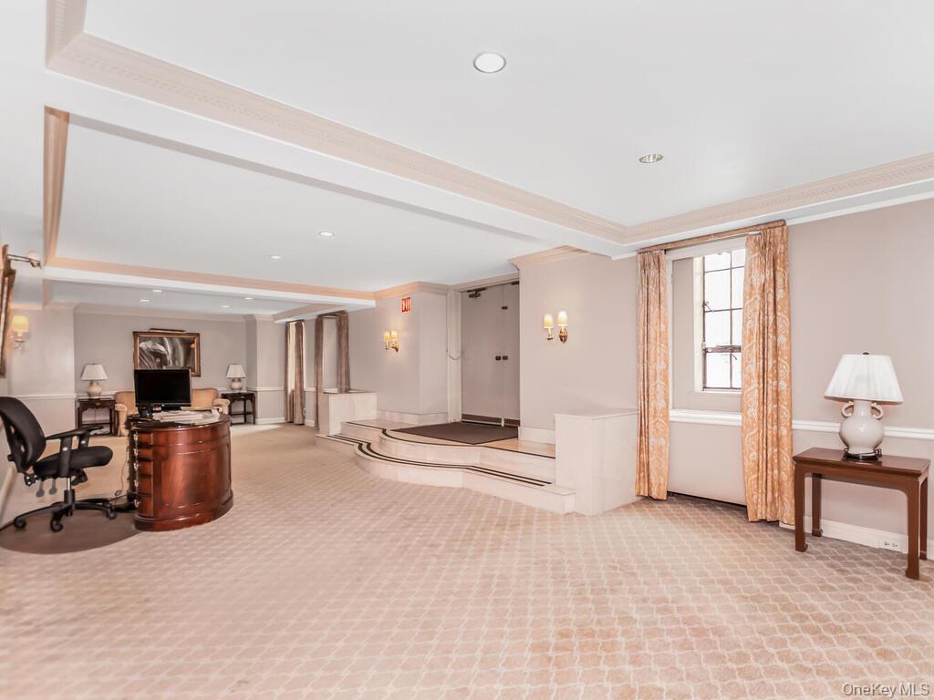 340 W 57th Street # 5F, New York (Manhattan), NY 10019