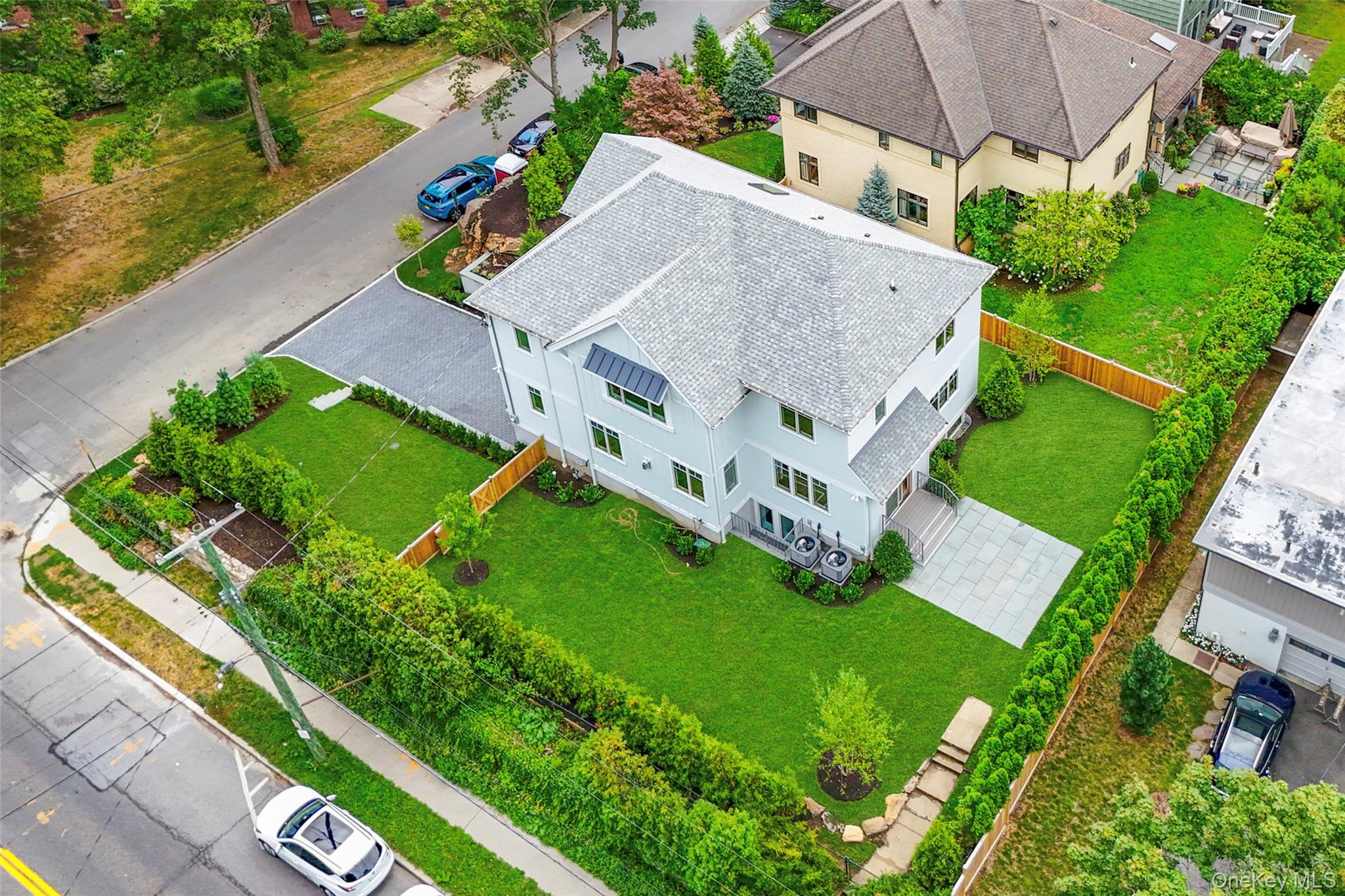 4 Burton Road, Larchmont, NY 10538