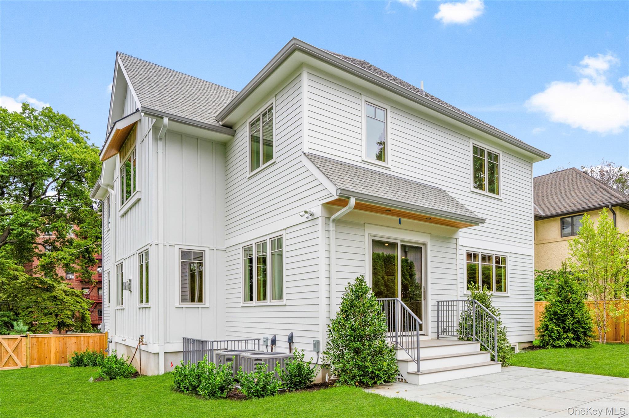 4 Burton Road, Larchmont, NY 10538