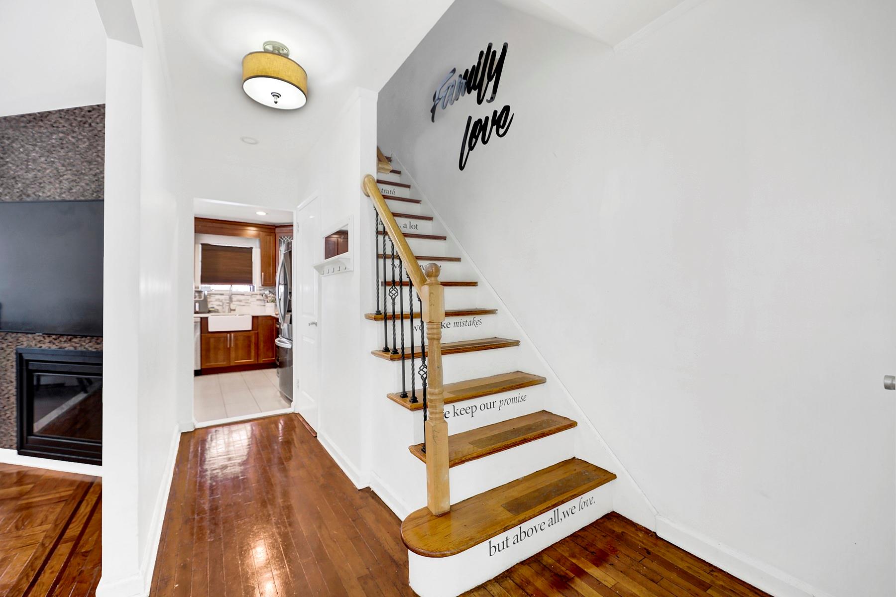 946 Balcom Avenue, Bronx, NY 10465