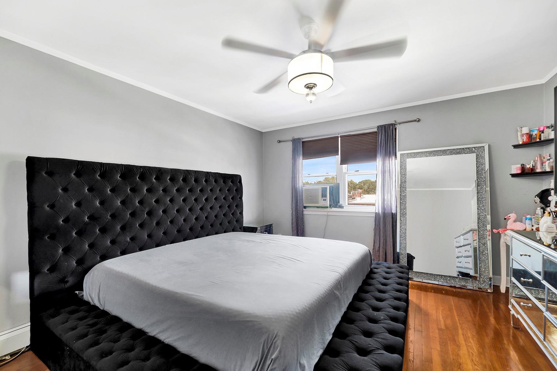 946 Balcom Avenue, Bronx, NY 10465