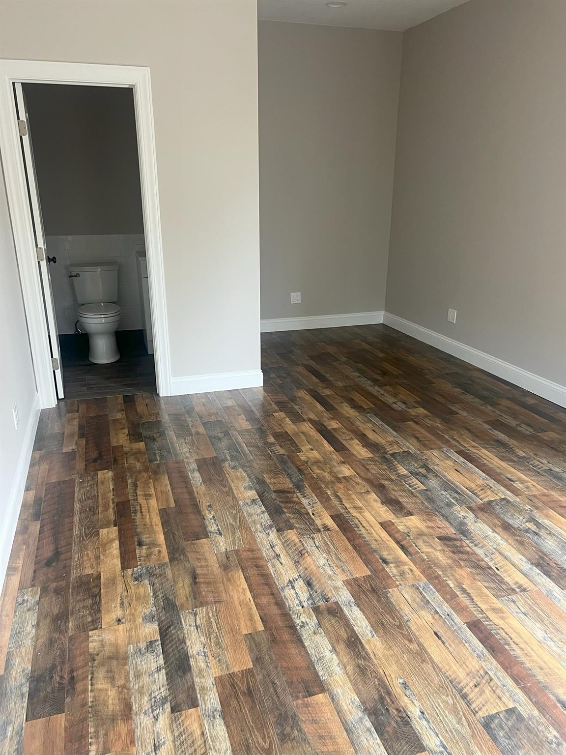 2801 Montauk Hwy # 3 & 4, Brookhaven, NY 11719