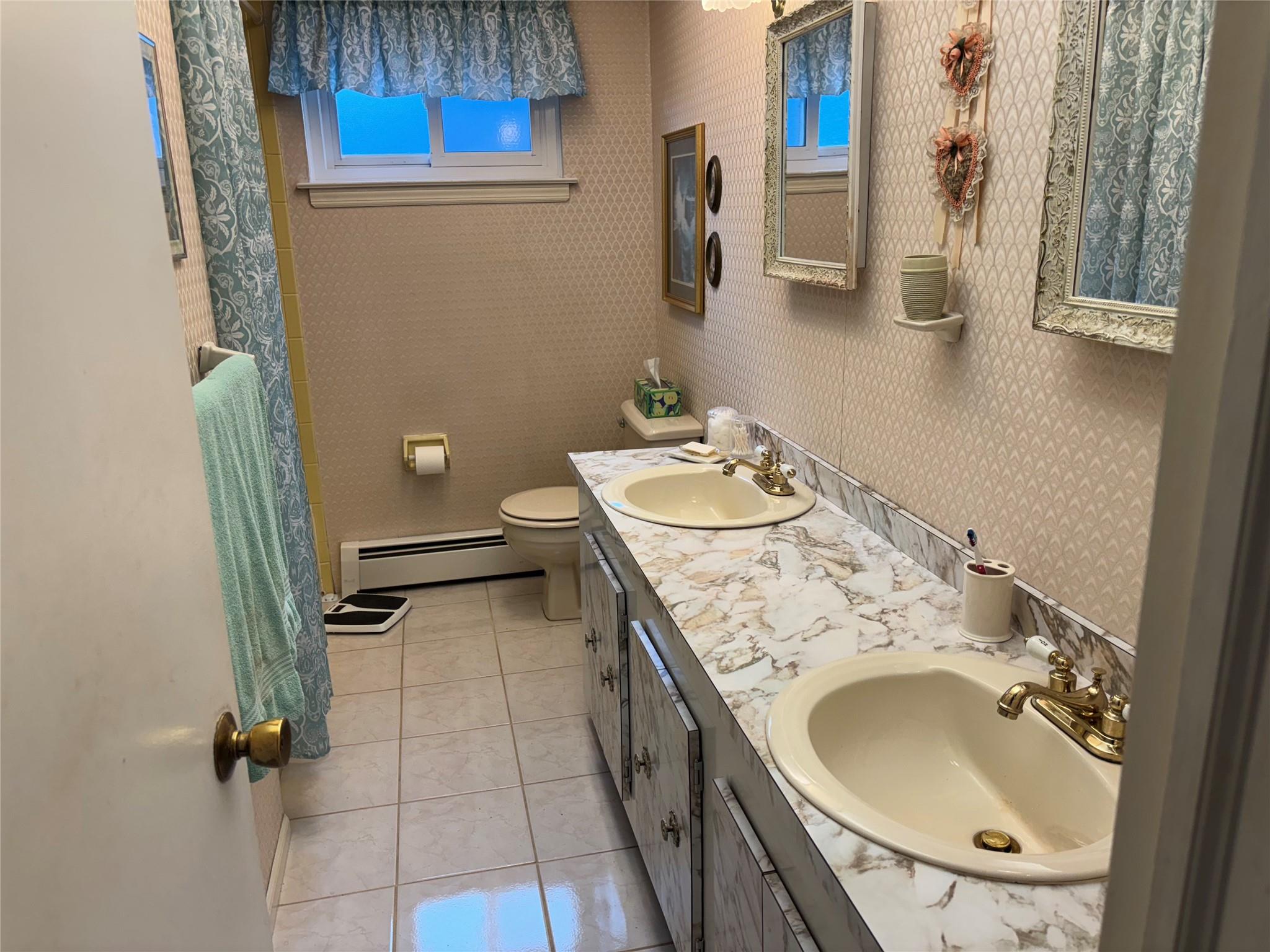 557 Southside Avenue, Freeport, NY 11520