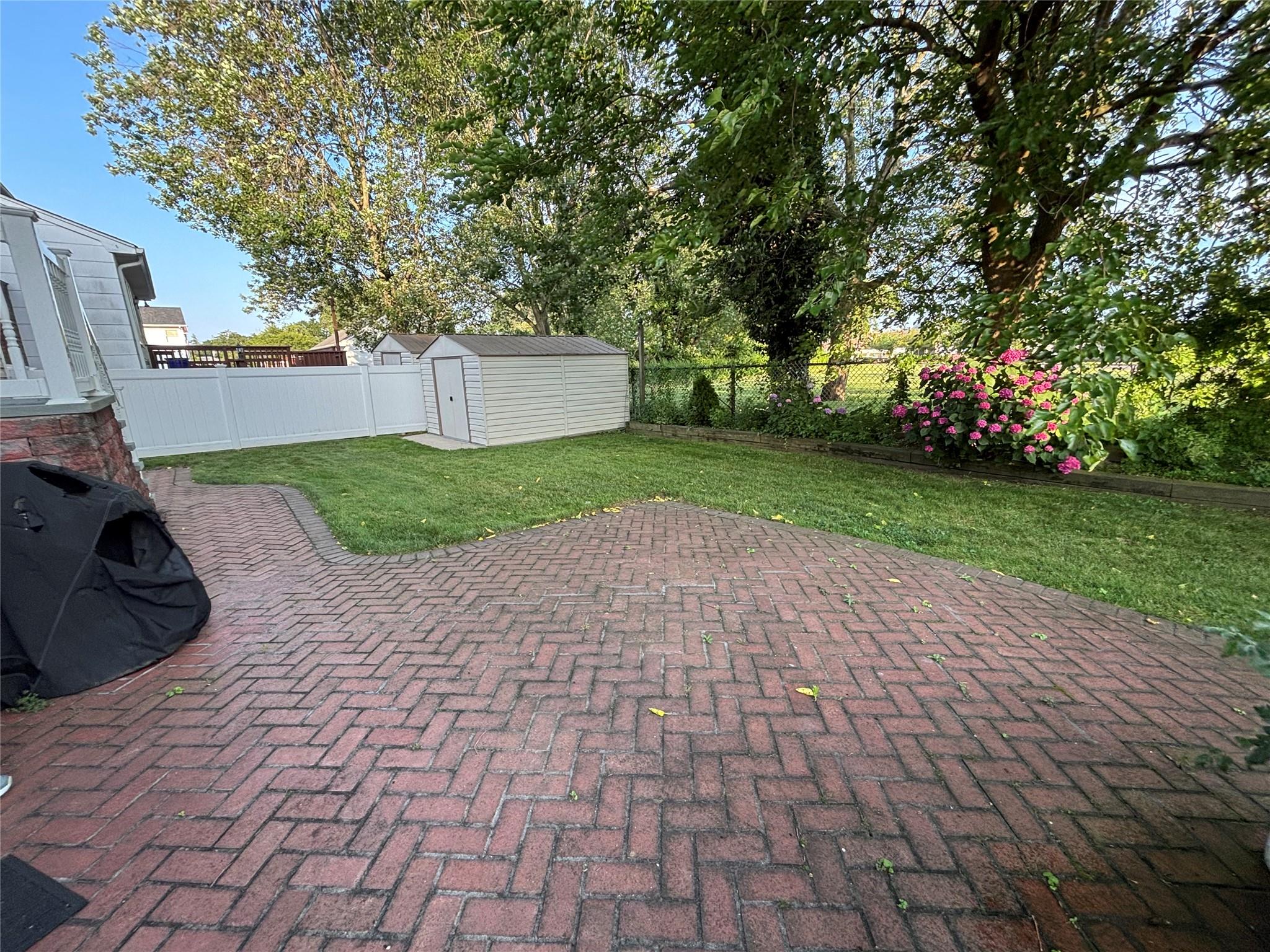 557 Southside Avenue, Freeport, NY 11520