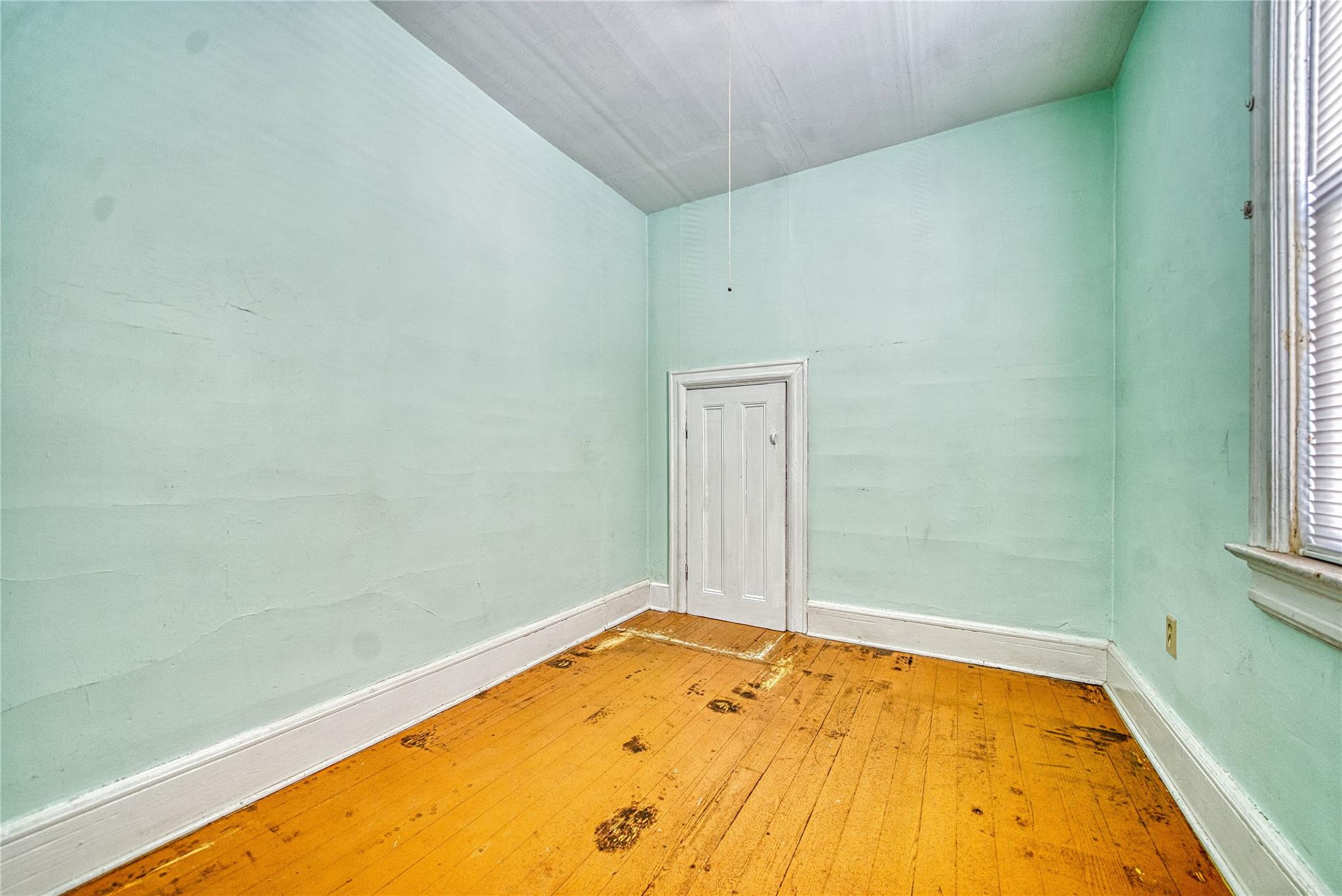 25 Lexington Avenue, Staten Island, NY 10302