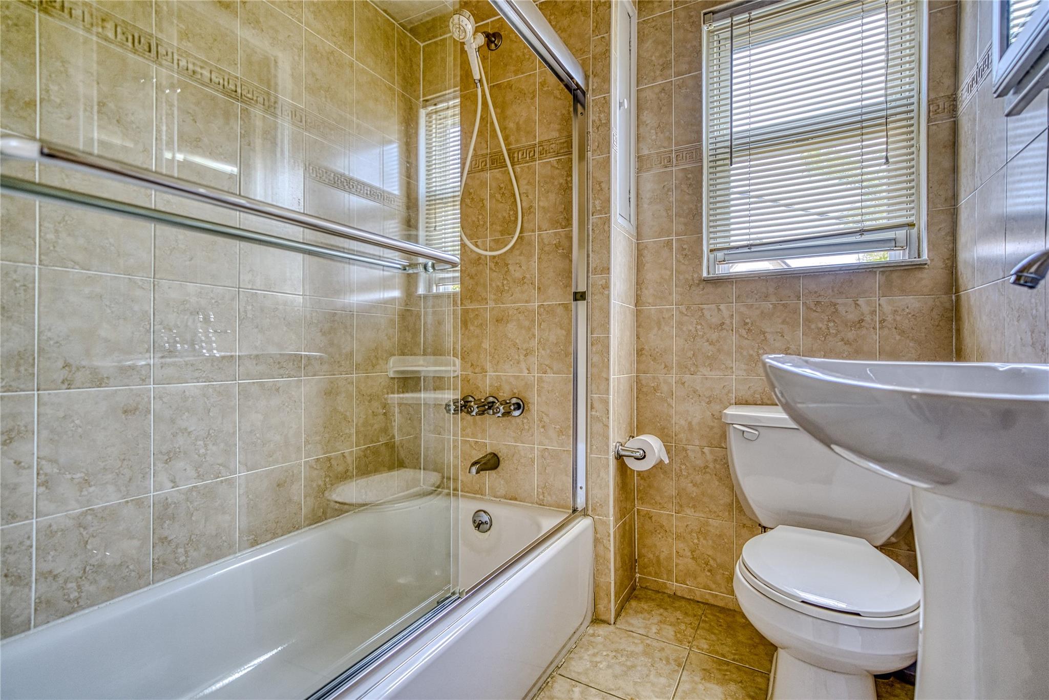 25 Lexington Avenue, Staten Island, NY 10302