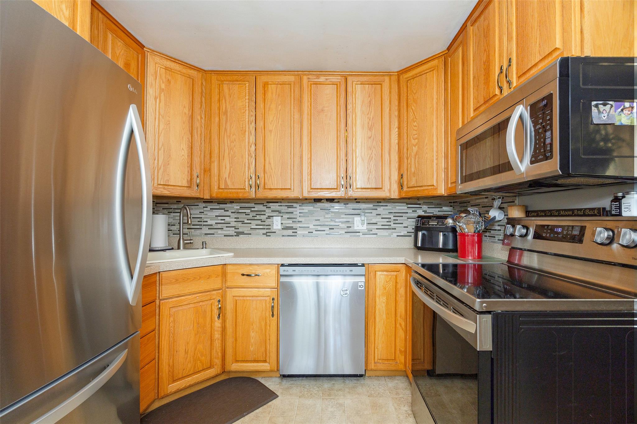 5 Norah Lane, Hyde Park, NY 12538