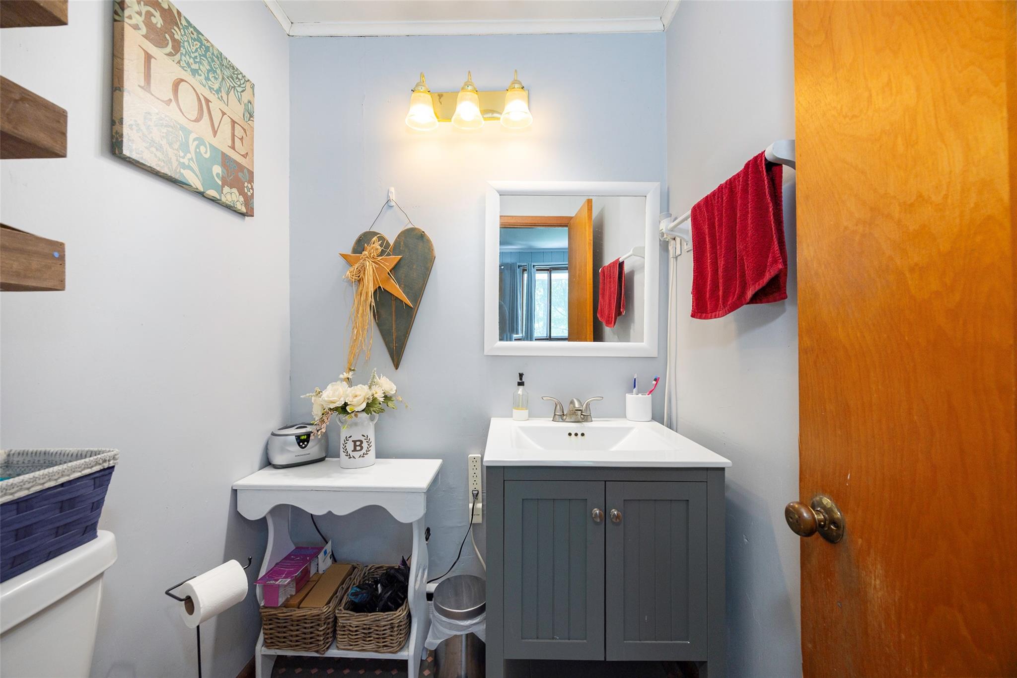 5 Norah Lane, Hyde Park, NY 12538