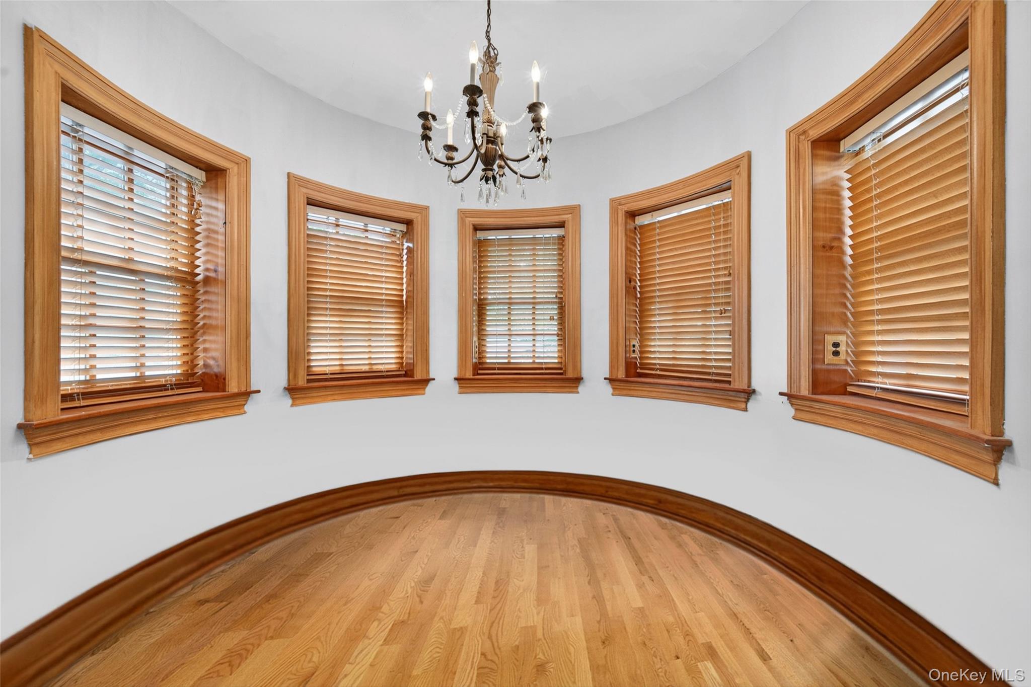 10 Greenwich Avenue, Central Valley, NY 10917