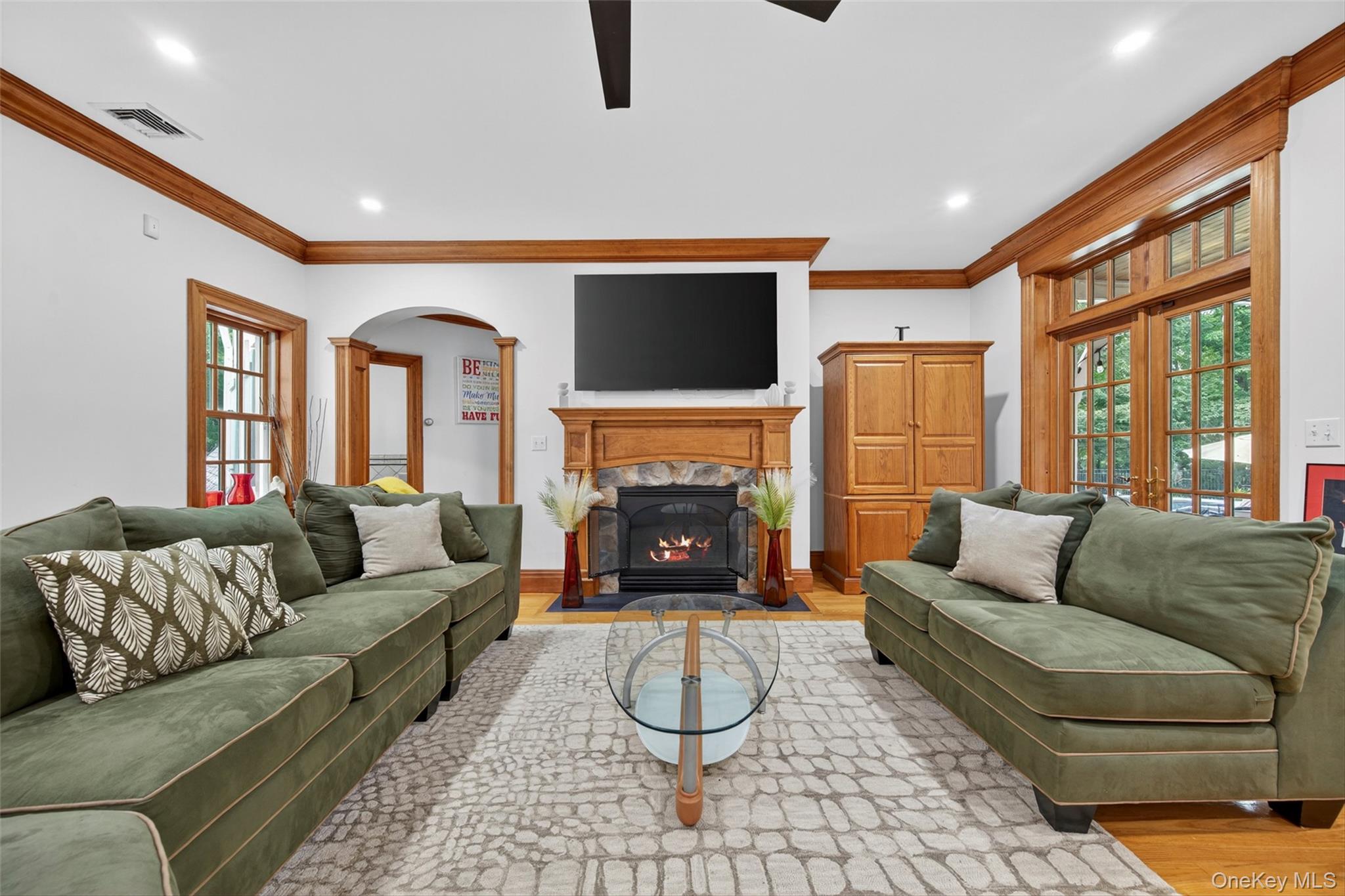 10 Greenwich Avenue, Central Valley, NY 10917