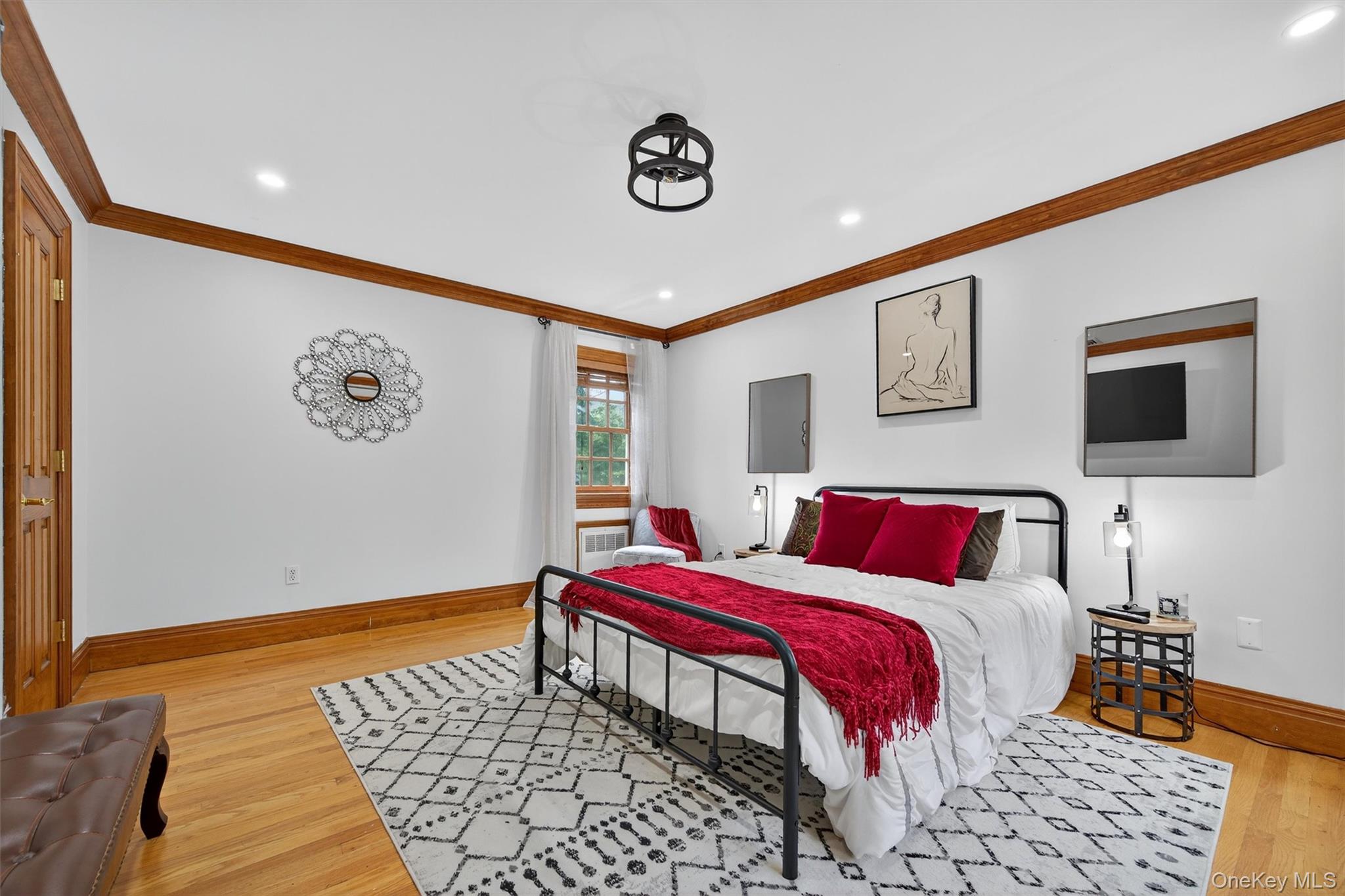 10 Greenwich Avenue, Central Valley, NY 10917