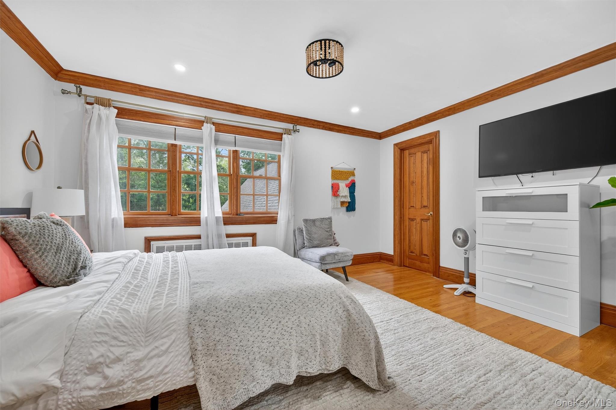 10 Greenwich Avenue, Central Valley, NY 10917