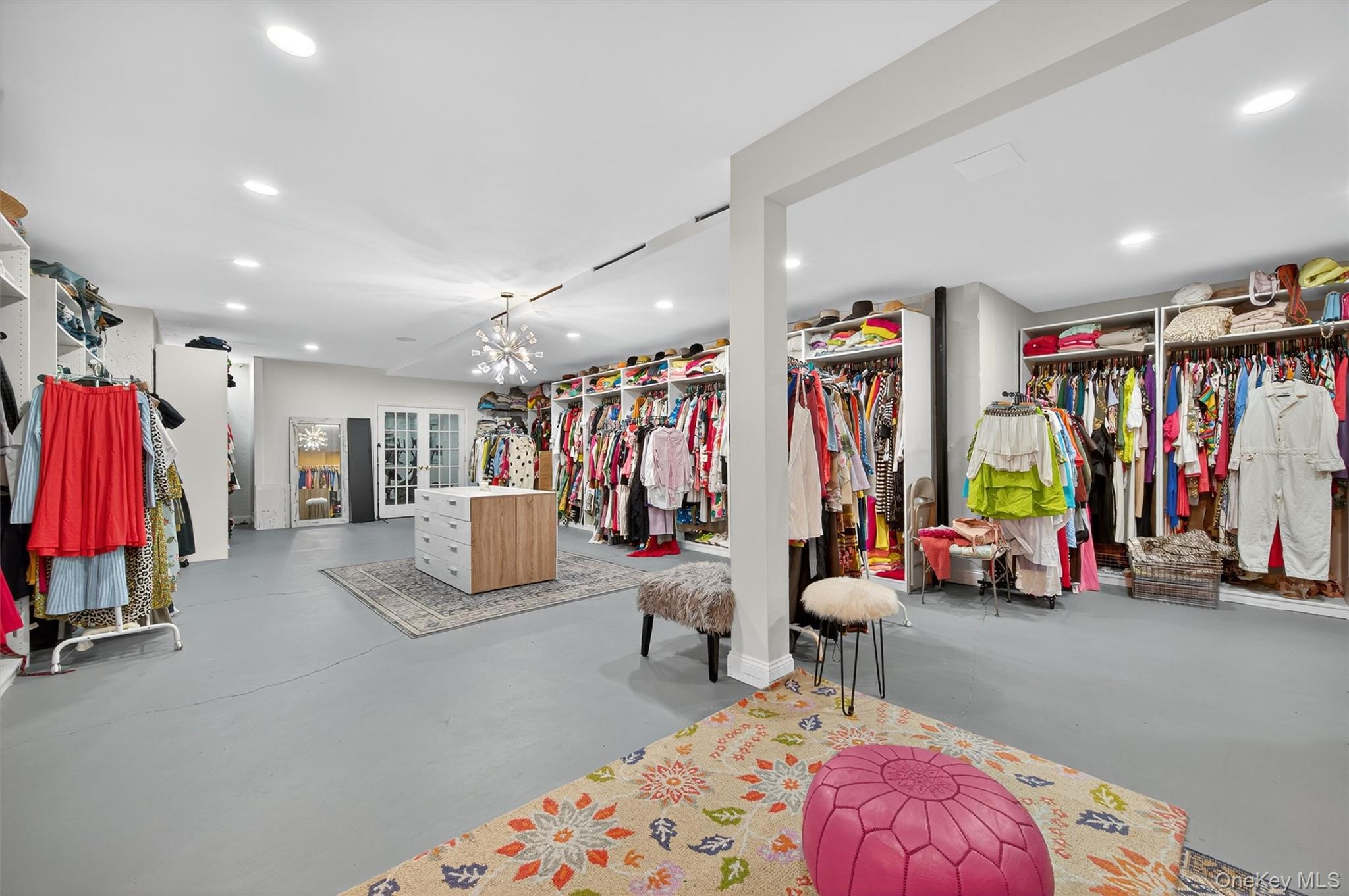 10 Greenwich Avenue, Central Valley, NY 10917