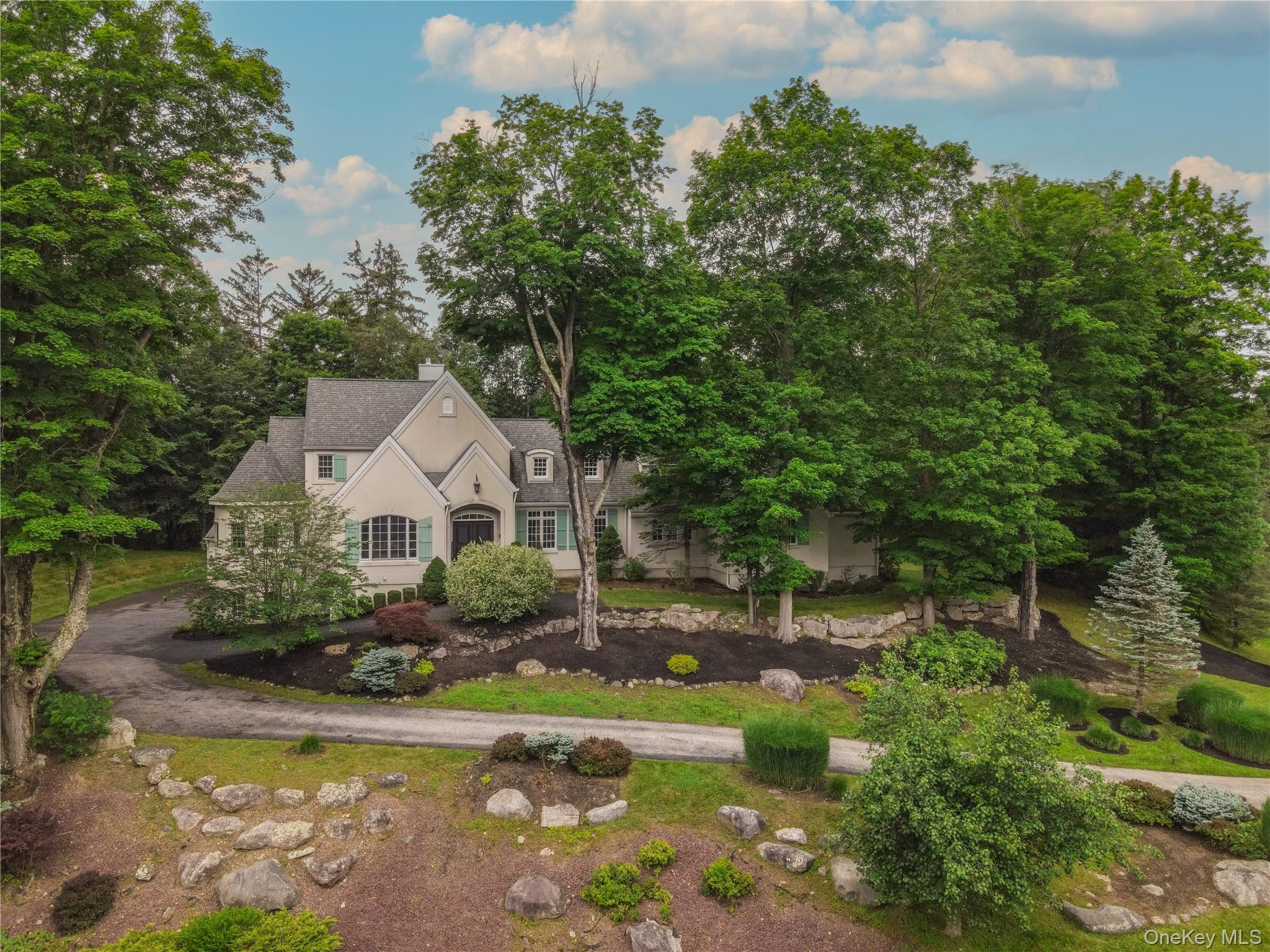 10 Greenwich Avenue, Central Valley, NY 10917