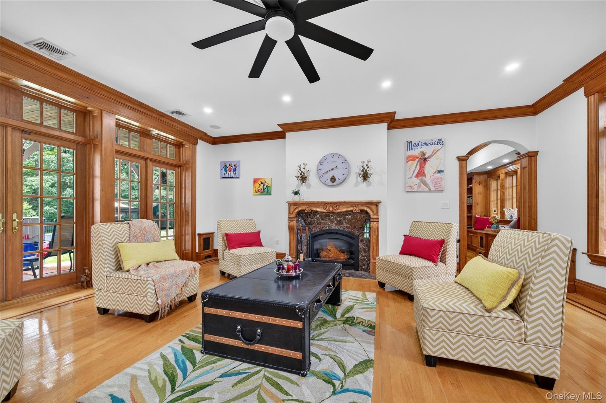 10 Greenwich Avenue, Central Valley, NY 10917