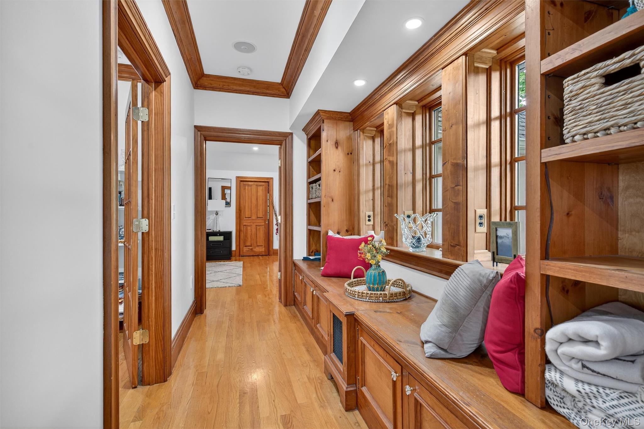 10 Greenwich Avenue, Central Valley, NY 10917